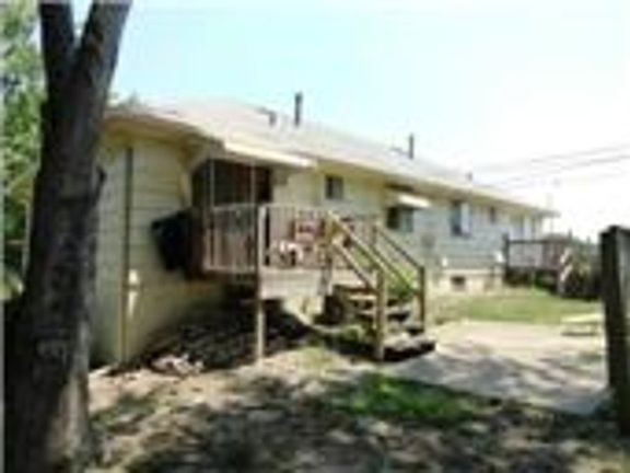 3rd image of 8109 E 88th Ter