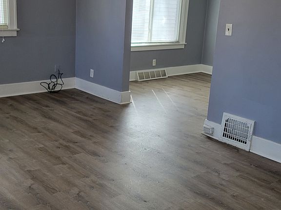 5th image of 9951 Mark Twain St #1