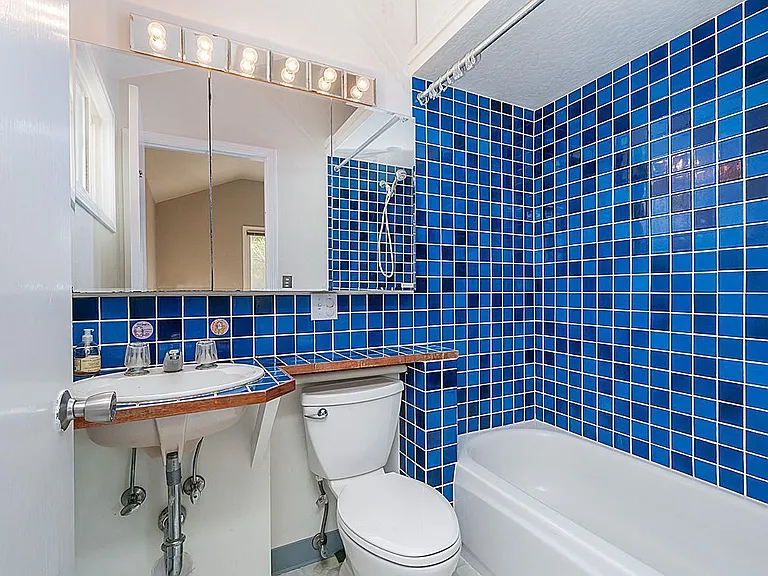 145 Anza Way — Photo 17