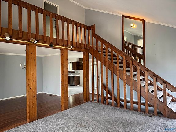 4th image of 3643 N Crestview Dr NW