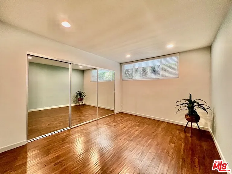 1920 Hillcrest Rd #8 — Photo 12