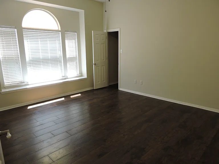 4329 Stromboli Dr — Photo 9