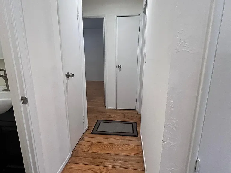 1594 Morgan Ln #A — Photo 10