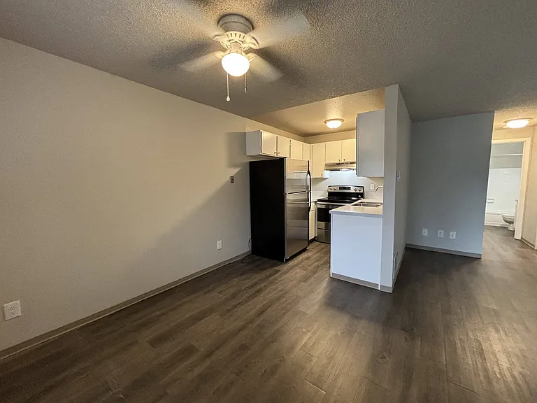 Bridgeporter Apartments — Photo 17