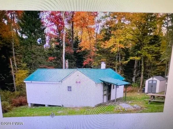 171 Bob Spring Swamp Rd, Dingmans Ferry, PA 18328