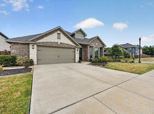 1941 Silverleaf Dr, Red Oak, TX 75154