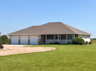 1245 W 102nd Street Pl, Kearney, NE 68845