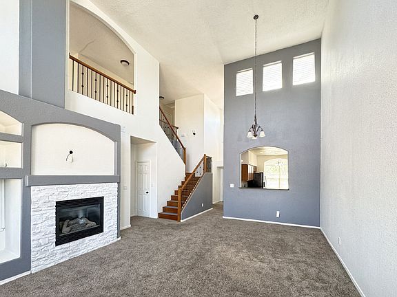 4th image of 2036 Violeta Way SE