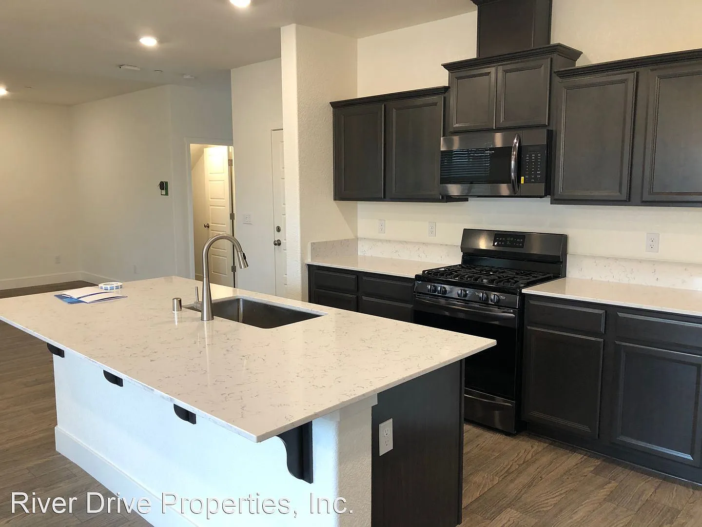2343 Explorador Dr photo 1