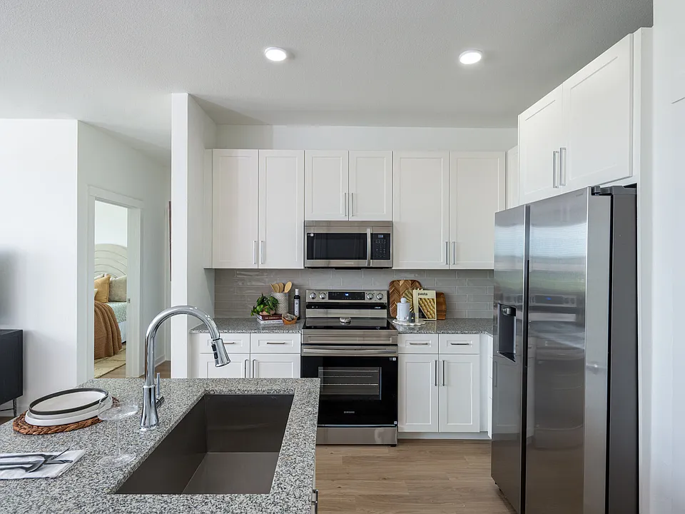Broadstone Sierra Vista apartments community photo