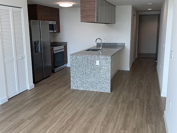 5th image of 2221 NE 2nd Ave #1618