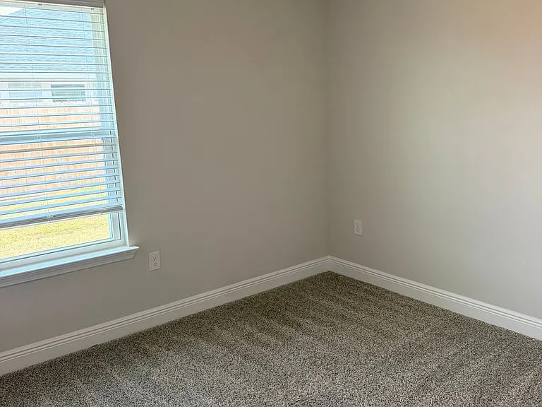 1007 Bayside St — Photo 16