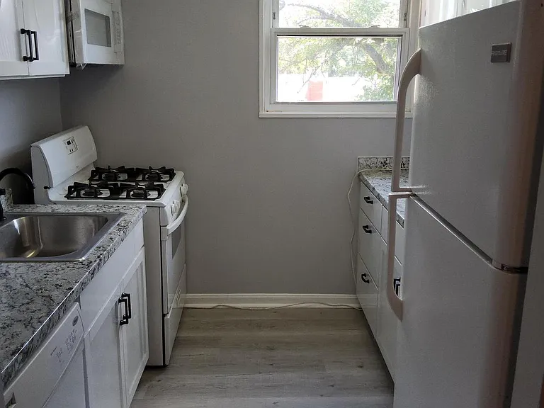 3825 Hamilton St #C-204 — Photo 21