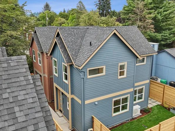 5446 NE Prescott St #4, Portland, OR 97218