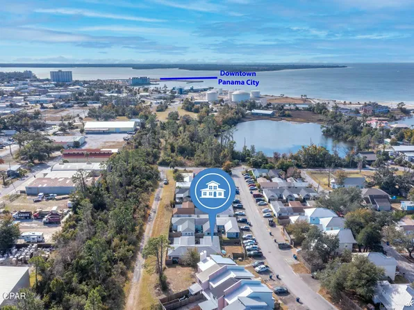 836 Premier Dr, Panama City, FL 32401