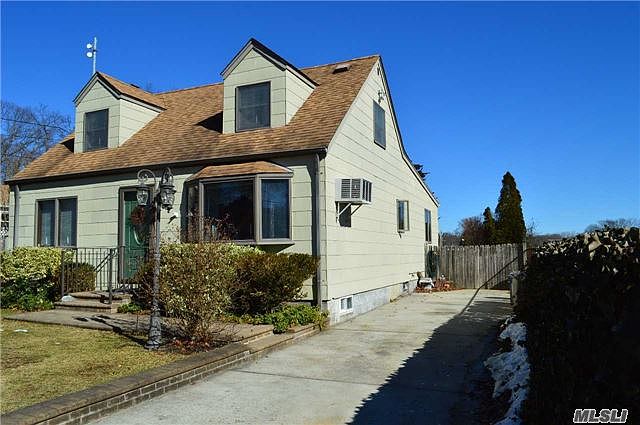 1st image of 51 John Dr