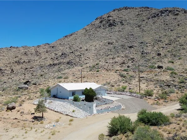 4075 N Quail Dr, Golden Valley, AZ 86413