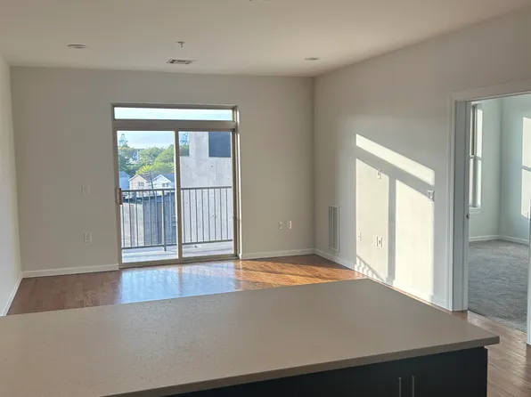 186 Broadway image 8 of 14