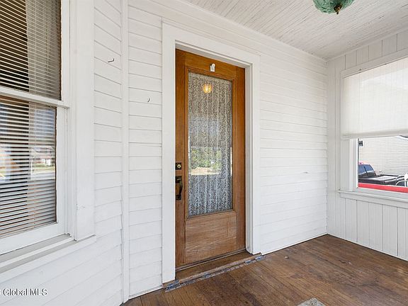 3rd image of 2032 Helderberg Ave