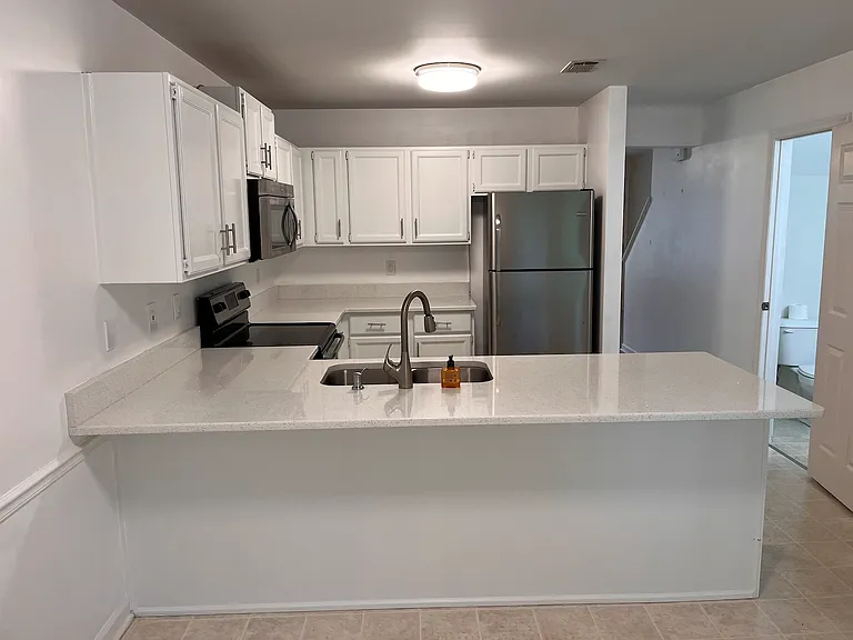 104 Sparger Springs Ln — Photo 6