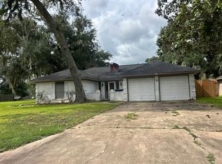 236 Freeman Blvd, West Columbia, TX 77486