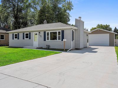 931 Coppens Rd, Green Bay, WI, 54303