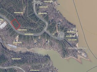 313 Eagles Harbor Dr, Hodges, SC 29653