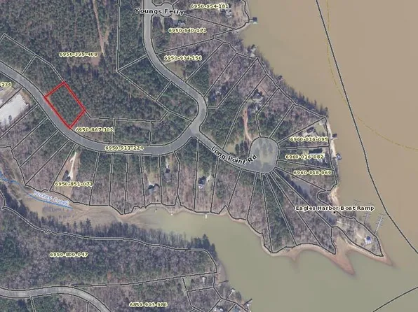 313 Eagles Harbor Dr, Hodges, SC 29653