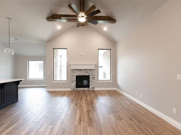 9312 NW 119th St, Yukon, OK 73099