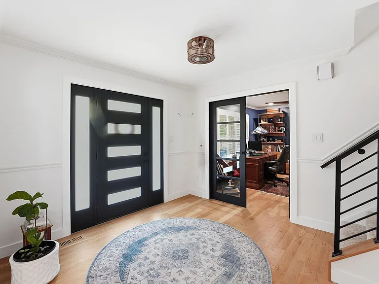 8904 Arley Dr — Photo 5