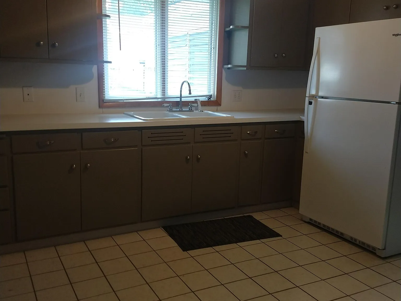 527 W. Dewey - 1 — Photo 3