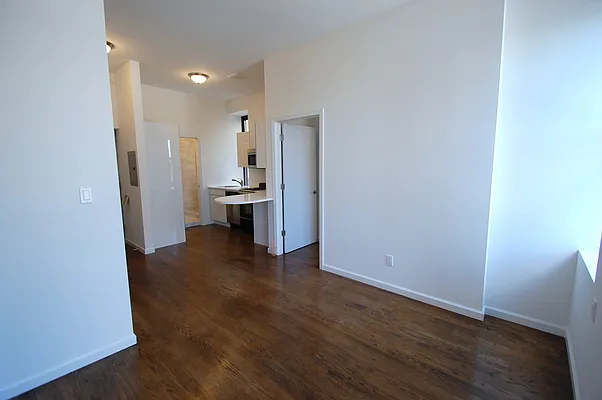 Rented by REAL New York | media 35