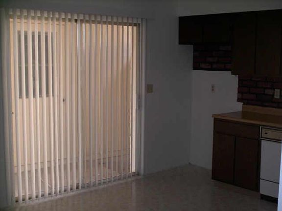 5th image of 7159 W Roanoke Ave