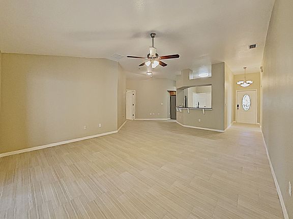 3rd image of 7422 Pulteney Dr