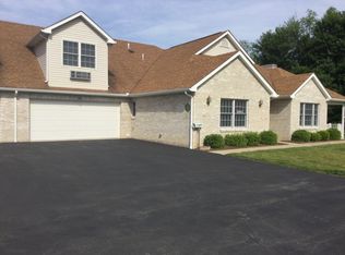 412 Stonecliff Ln, Butler, PA 16001