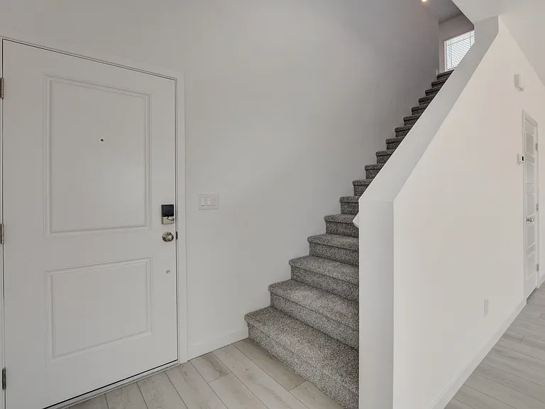345 Isla Enclave Way — Photo 9