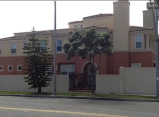 326 Goldenwest St, Huntington Beach, CA 92648