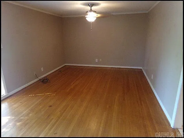 3 bed, 2.0 bath, 2427 sqft, $1,800 — Photo 4