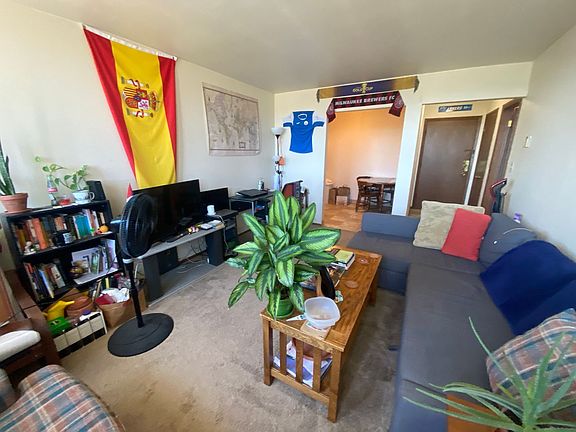4th image of 1320 E Capitol Dr APT 305