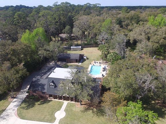 4th image of 13925 Mandarin Oaks Ln