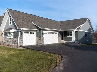 2314 Hill Ct, Stillwater, MN 55082