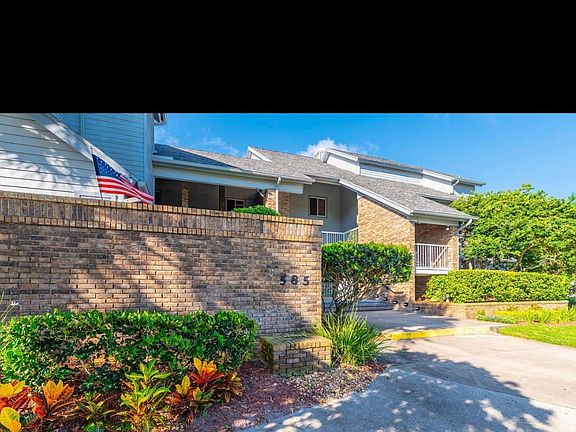 2nd image of 585 Shadow Wood Ln #122