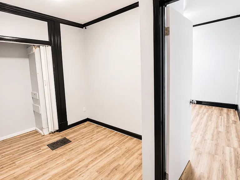 450 Hamilton St #1 — Photo 4