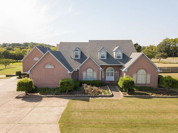 5th image of 166 Saint Blaise Ct