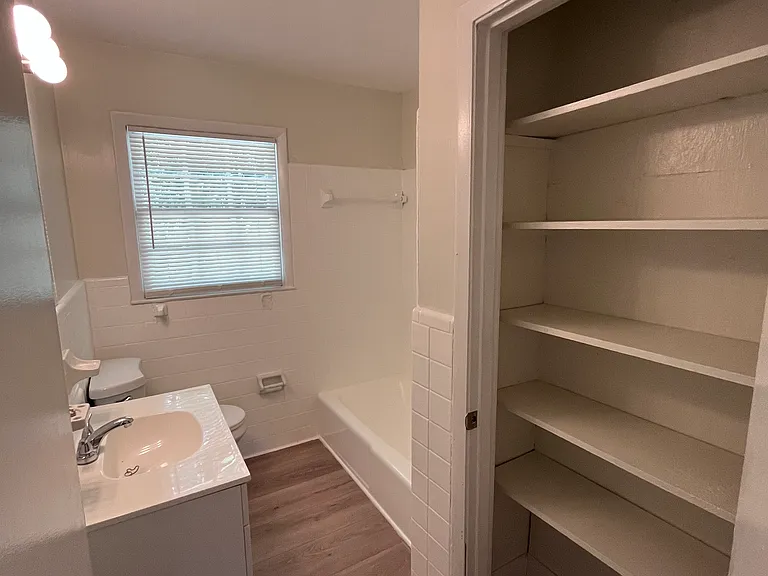 2292 Arrowwood Dr — Photo 10
