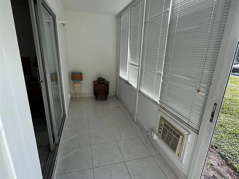 295 Newport Ct #295-T — Photo 15