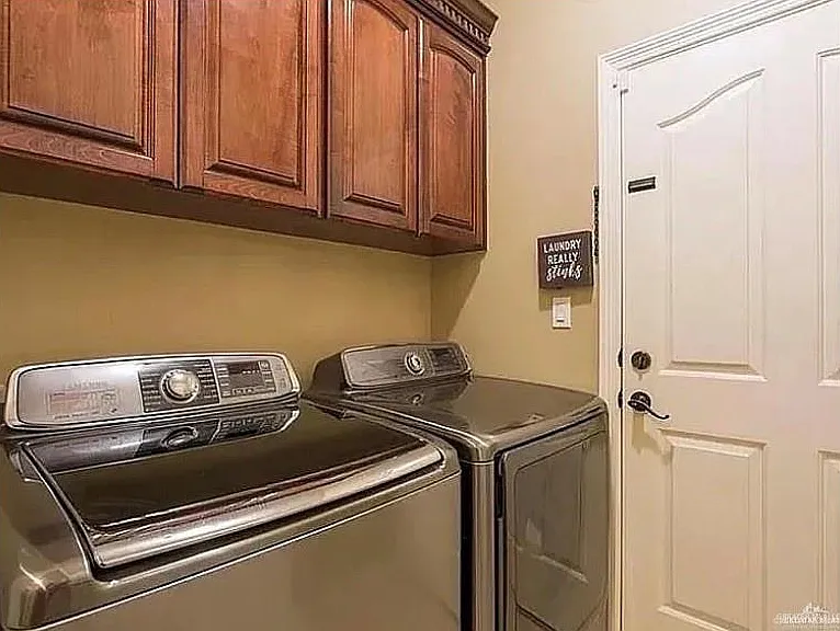 2613 Fairmont Ave — Photo 6