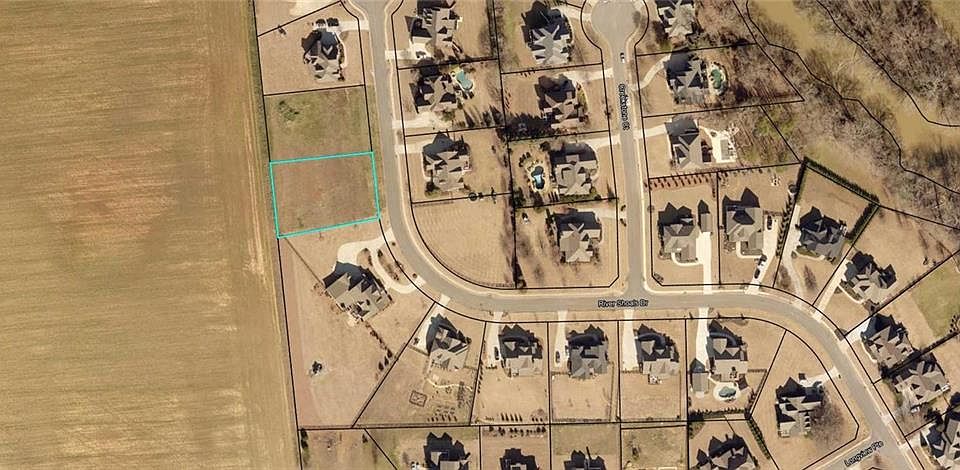 1st image of 40 River Shoals Dr SE #35