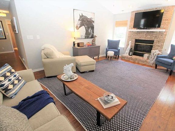 3rd image of 5179 Saddle Dr