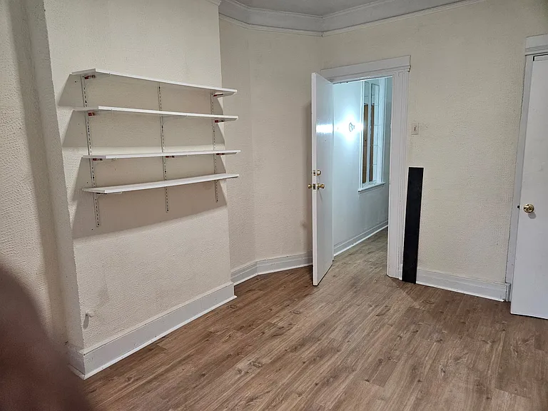 381 Baldwin Ave #1A — Photo 6